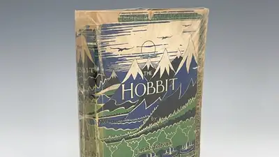 За сколько продали первое издание Толкина "Хоббит, или Туда и обратно" 1937 года