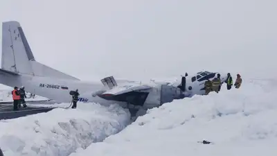 Три человека пострадали во время жесткой посадки самолета на Ямале