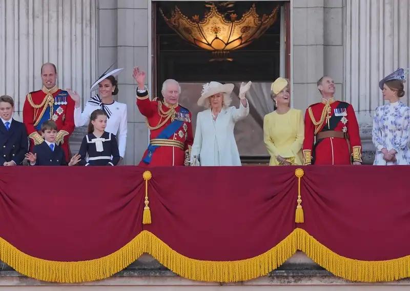 Королевская семья завершила празднование дня рождения короля Карла III