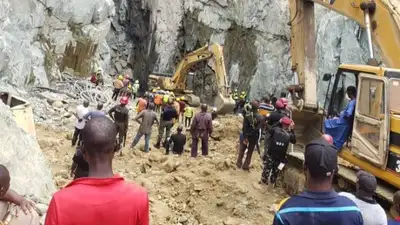 30 шахтеров оказались заблокированы из-за обрушения карьера в Нигерии