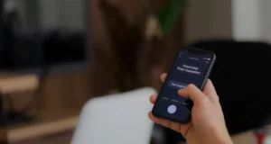 Обзор мобильного приложения с голосовым генератором на основе искусственного интеллекта