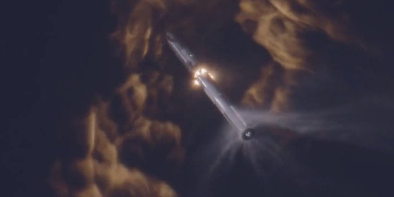 Історичний момент. З’явилося повне відео поділу гігантського корабля SpaceX Starship в космосі